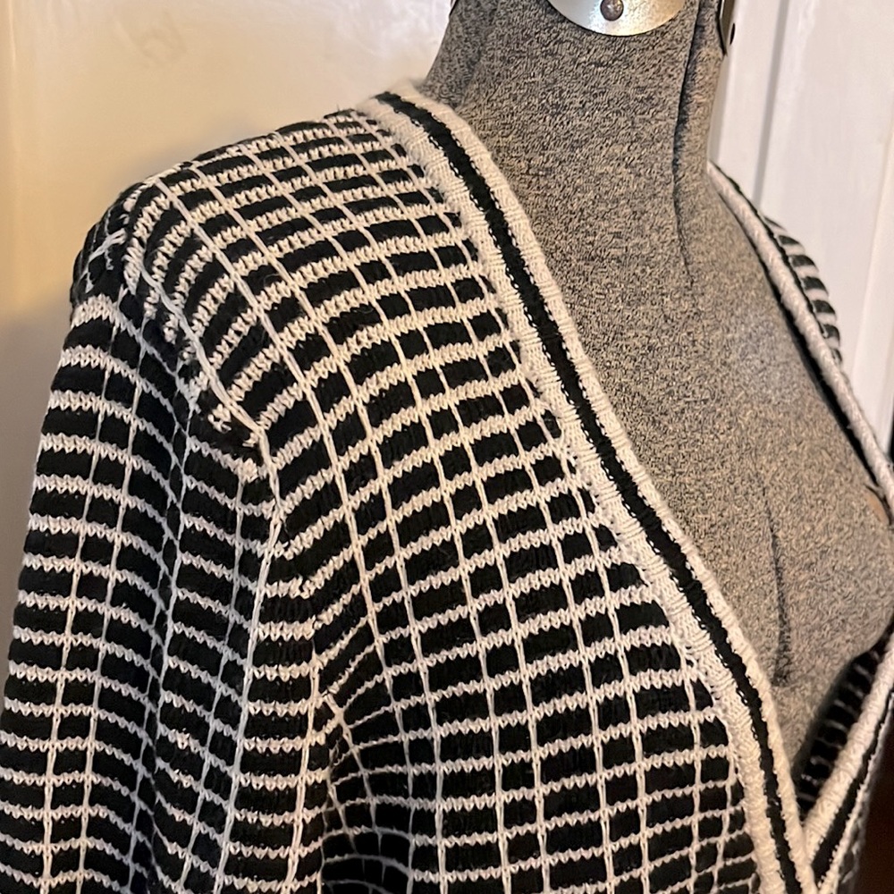 Forever 21 Black and White Check Stripe Chunky Grandpa Cardigan size XL - Picture 3 of 11
